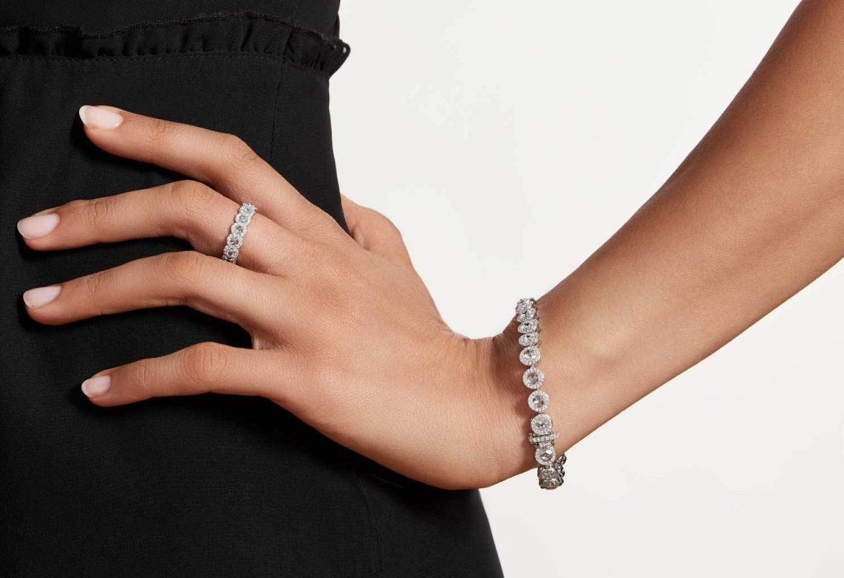 Amazon.com: Elegant jewel box Women Statement bar bracelet with diamonds in  solid gold 9k,14k & 18k, Diamond bar bracelet : Handmade Products