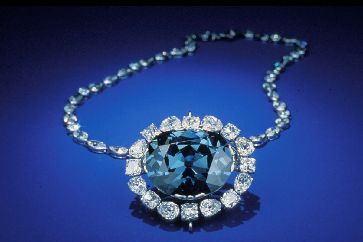 latest indian Gold and Diamond jewellery design and collection: World's  Most Expensive Diamond Necklace in priced at $55 million