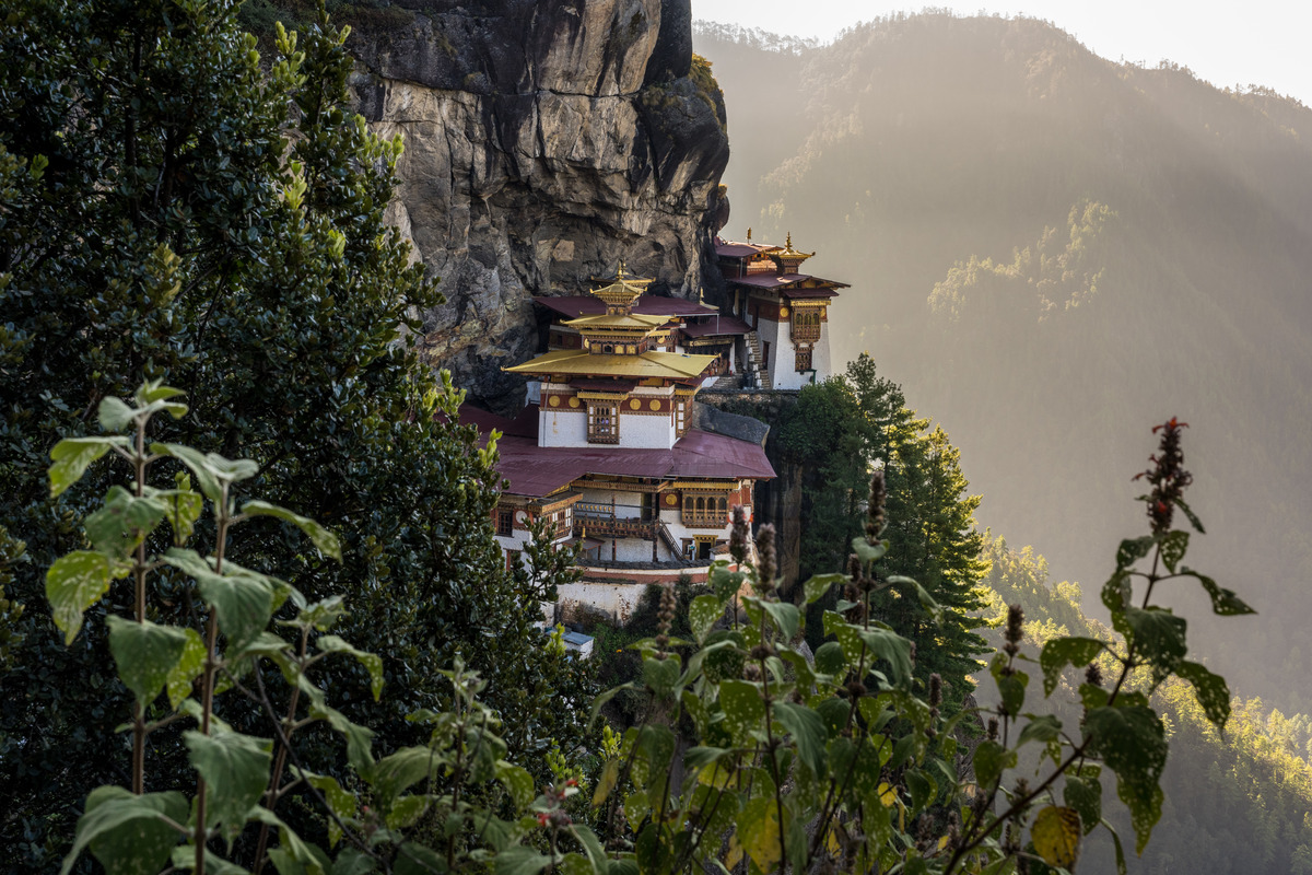 Discover the beauty of Bhutan with our travel guide to luxury retreats, ancient monasteries, and serene Himalayan landscapes.